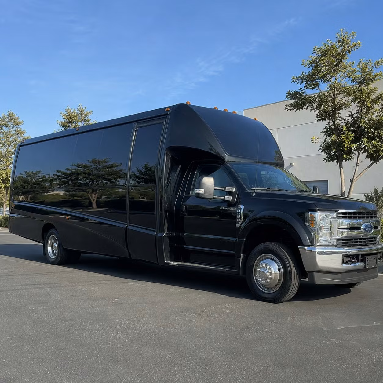 cincinnati bachelorette and birthday party bus rentals