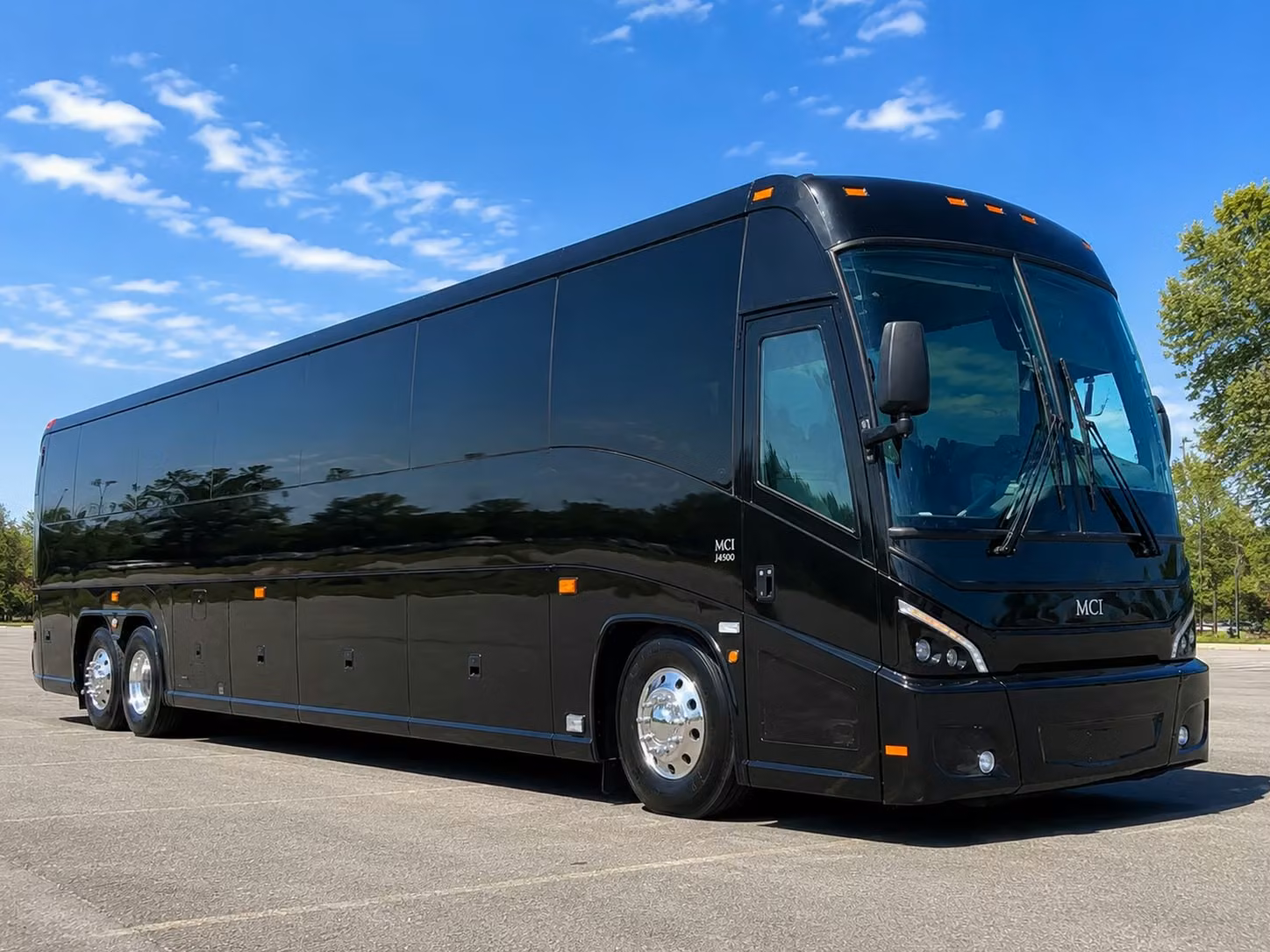corporate event and convention shuttle bus rentals in cincinnati