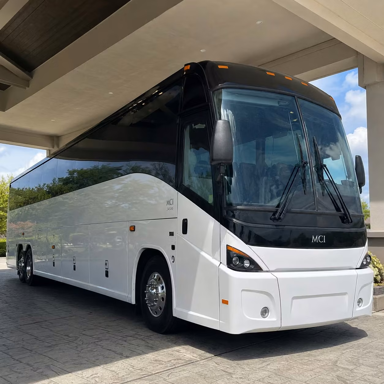 hotel shuttle runs between cvg and downtown cincinnati don t have to be a headache